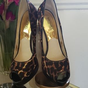 Shoes 👞 Animal Print Michael Kors